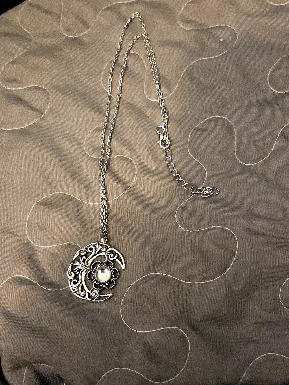 Silver-Tone Crescent Pendant Necklace Like New